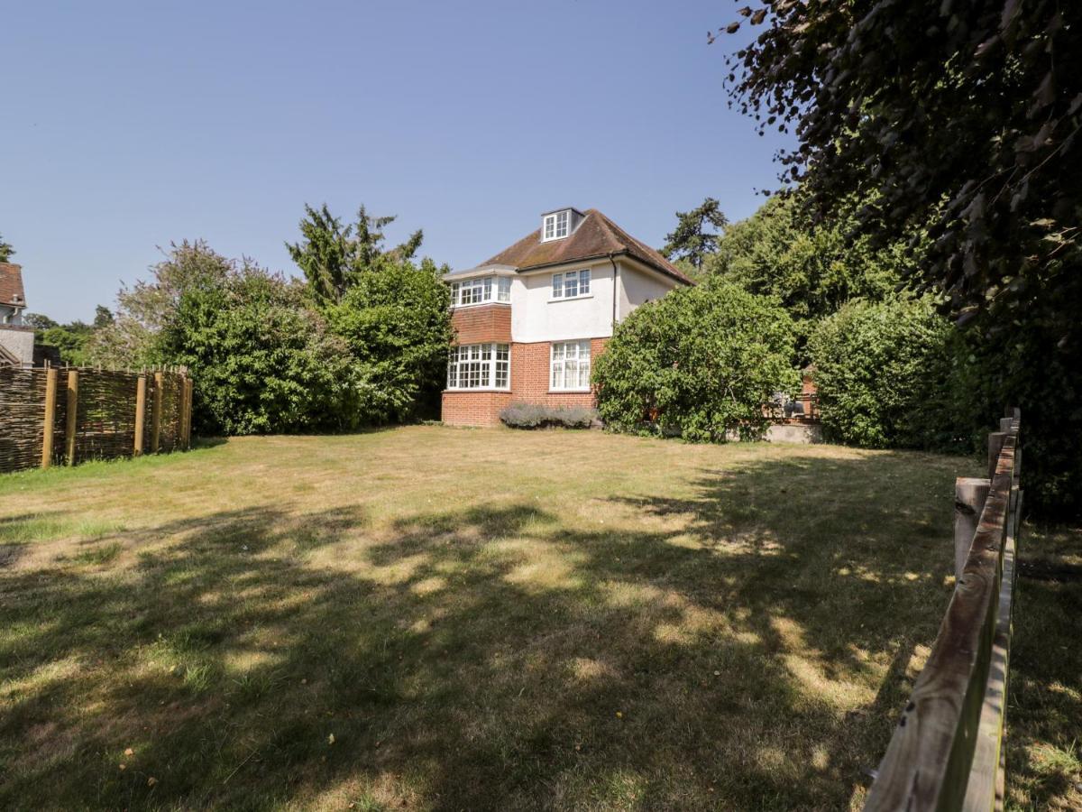 Gardeners Cottage Hungerford Exterior photo